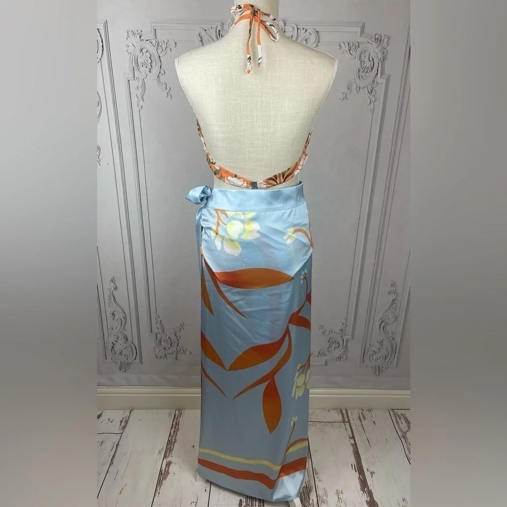 Three Piece-Set Bali Floral Bikini Swimsuit and Pareo Coverup - Picture 9 of 11